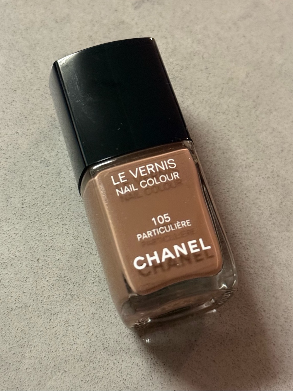 CHANEL Le Vernis Nail Colour 105 Particulière
